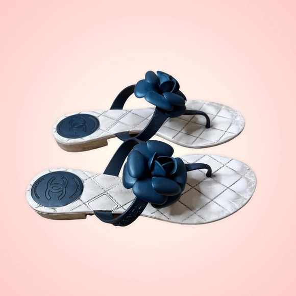 Chanel flower tong sandals (Sz 39) - Picture 2 of 5